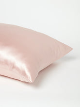 Load image into Gallery viewer, Satin Pillowcase - Pink
